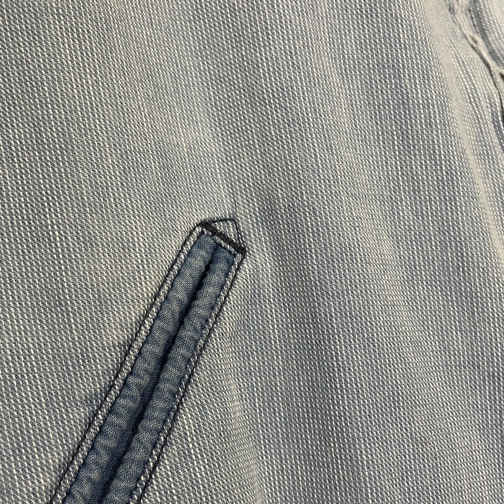 Faherty chambray denim jacket lightweight M blue - Picture 3 of 11